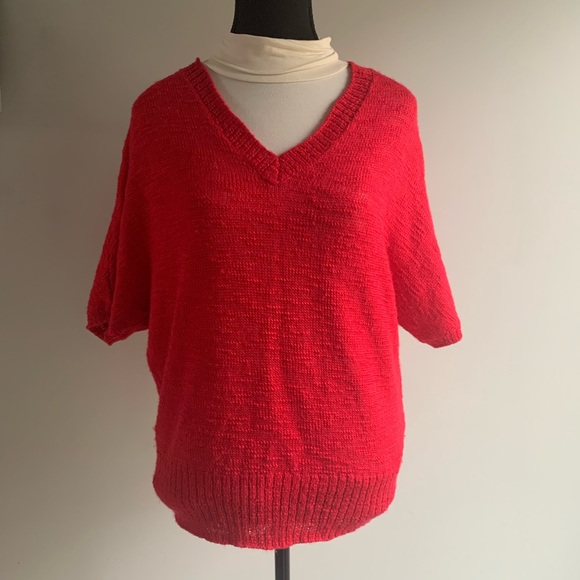 GAP bright red short sleeved sweater - Picture 5 of 5